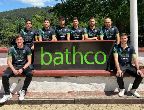 El Bathco Bowling Team arrancó la Liga de Bolos con un empate