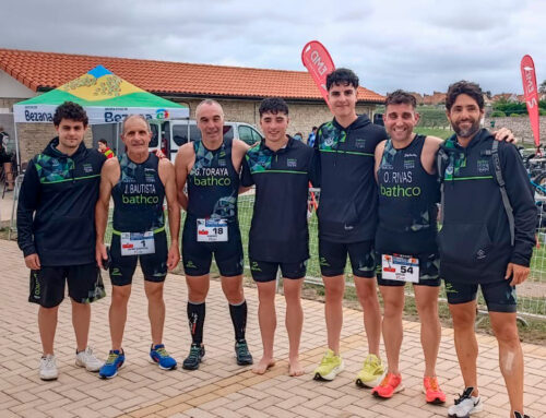 El Bathco Triathlon Team se prepara para un fin de semana entre Somo y Vitoria-Gasteiz