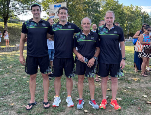 El Bathco Triathlon Team, campeón de Cantabria de acuatlón por equipos